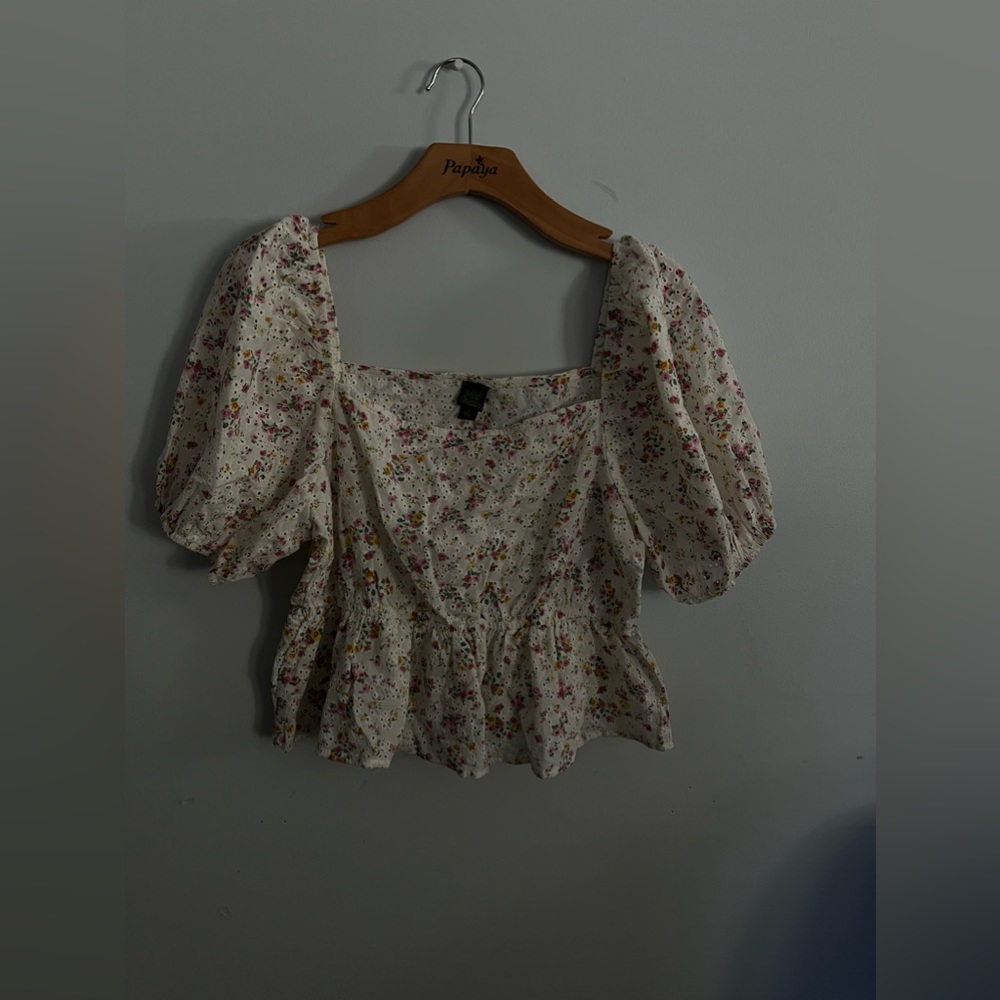 Floral top
